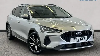 Begagnad Ford Focus Active X 125 HK (91 kW) 2023 Silver Halvkombi