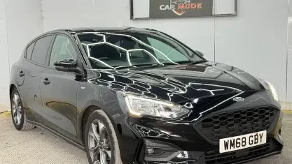 Used Ford Focus ST-Line 125 HP (91 kW) 2018 Black Hatchback
