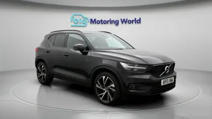 Used Volvo XC40 R-Design Pro 197 HP (144 kW) 2021 Black SUV