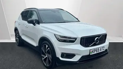 Used Volvo XC40 R-Design Pro 150 HP (110 kW) 2019 White SUV