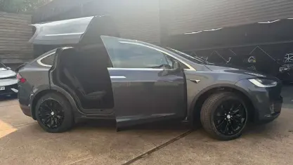 Used Tesla Model X Standard Range 448 kW (610 HP) 2018 Grey SUV