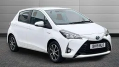White Used 2019 Toyota Yaris Hybrid Hatchback | £11,750 (Fair price)