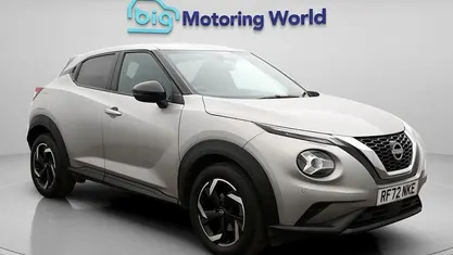 Used Nissan Juke N-Connecta 114 HP (83 kW) 2023 Silver SUV
