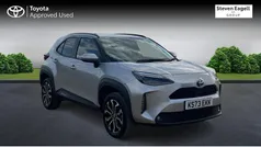 Used 2025 Toyota Yaris Hybrid Design Estate | £22,813 (Fair price)