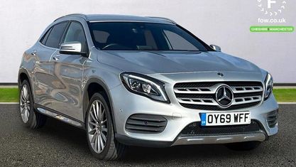 Usado Mercedes GLA180 AMG line 122 HP (89 kW) 2019 Prateado SUV