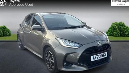 Usado Toyota Yaris Hybrid Design 116 HP (85 kW) 2026 Citadino