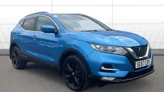 Blue Used 2017 Nissan Qashqai N-Connecta SUV | £11,660 (Fair price)