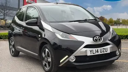 Used Toyota Aygo X-clusiv 69 HP (50 kW) 2014 Black Hatchback