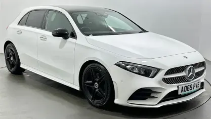 Begagnad Mercedes A220 AMG Line Premium 190 HK (139 kW) 2019 Vit Halvkombi