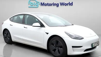 White Used 2022 Tesla Model 3 RWD Sedan | £16,900 (Fair price)