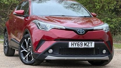 Używany Toyota C-HR Design 122 KM (89 kW) 2019 Czerwony SUV