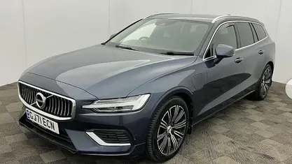 Used Volvo V60 Inscription 303 HP (222 kW) 2021 Blue Estate