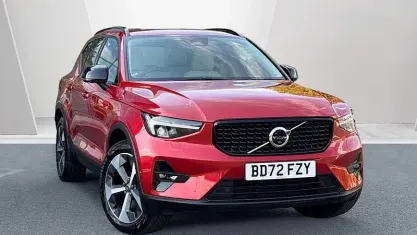 Used Volvo XC40 Ultimate 197 HP (144 kW) 2022 Red SUV