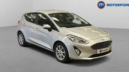 Used Ford Fiesta Zetec 101 HP (74 kW) 2019 Silver Hatchback
