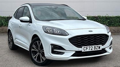 Usado Ford Kuga ST-Line X 190 HP (139 kW) 2023 SUV