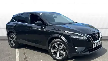 Używany Nissan Qashqai N-Connecta 140 KM (102 kW) 2023 Czarny SUV