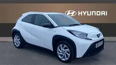White Used 2023 Toyota Aygo PURE Hatchback | £11,878 (Good price)