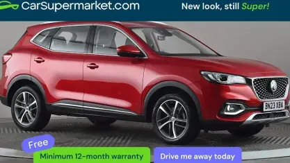 Używany MG HS Excite 162 KM (119 kW) 2023 Czerwony SUV