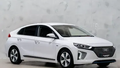 Usado Hyundai Ioniq Premium SE 141 CV (103 kW) 2018 Blanco Utilitario