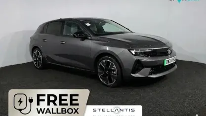 Begagnad Vauxhall Astra 114 kW (156 HK) 2025 Halvkombi