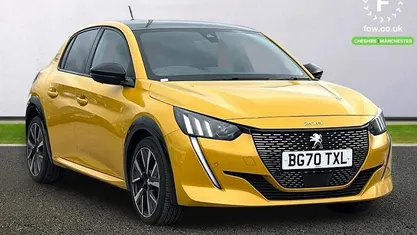 Used Peugeot 208 GT-line 102 HP (75 kW) 2020 Yellow Hatchback
