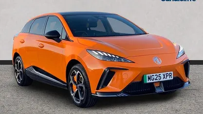 Used MG MG4 EV 319 kW (435 HP) 2024 Tri coat  volcano orange Hatchback