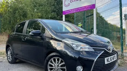 Used Toyota Yaris 69 HP (50 kW) 2016 Black Hatchback