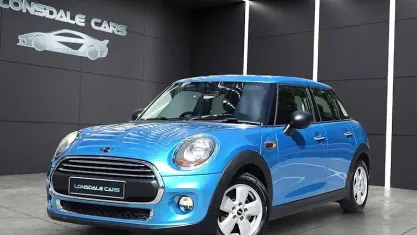 Used Mini ONE Hatch 102 HP (75 kW) 2016 Blue Hatchback