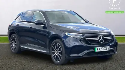 Usado Mercedes EQC400 AMG line 300 kW (408 HP) 2022 Azul SUV