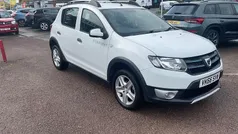 Used 2016 Dacia Sandero Lauréate Hatchback | £5,995 (Fair price)