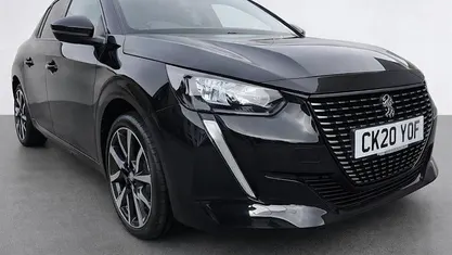 Used Peugeot 208 Allure 102 HP (75 kW) 2021 Hatchback