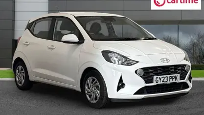 Used Hyundai i10 SE 67 HP (49 kW) 2022 White Hatchback