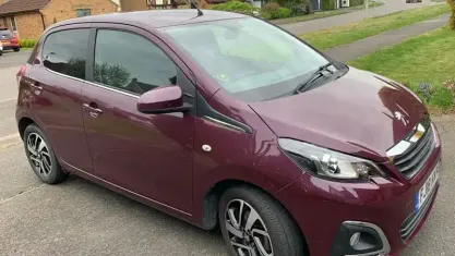 Używany Peugeot 108 Allure 82 KM (60 kW) 2018 Purpurowy Hatchback