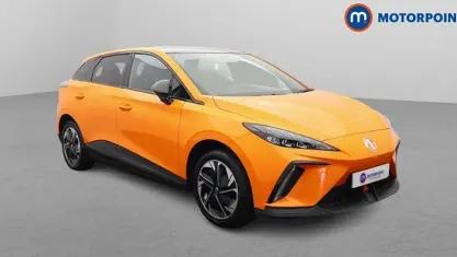Used MG MG4 EV Trophy 150 kW (204 HP) 2023 Orange Hatchback
