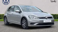 Used 2018 VW Golf VII SE Hatchback | £14,845 (Fair price)