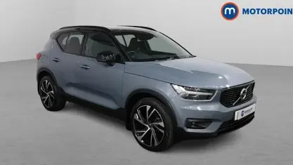 Usado Volvo XC40 R-Design Pro 163 HP (119 kW) 2021 Cinzento SUV