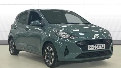 New Hyundai i10 Advanced 63 HP (46 kW) 2025 Red Hatchback