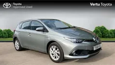 Toyota Auris Hybrid