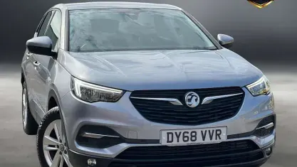 Used Vauxhall Grandland X 120 HP (88 kW) 2018 Grey SUV