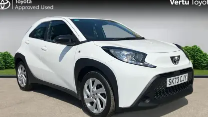 Used Toyota Aygo X PURE 72 HP (52 kW) 2025 SUV