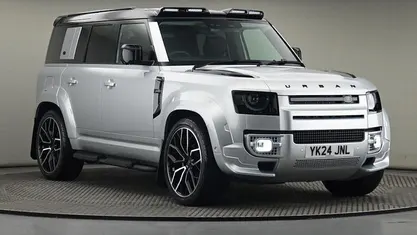 Used Land Rover Defender S 250 HP (183 kW) 2023 SUV