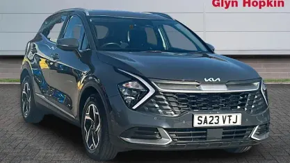 Usado Kia Sportage 150 HP (110 kW) 2023 Cinzento SUV