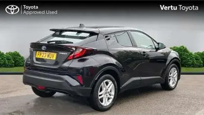 Used Toyota C-HR 122 HP (89 kW) 2023 Black SUV