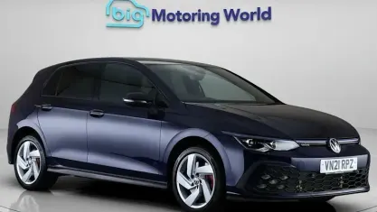 Used VW Golf VIII GTE 245 HP (180 kW) 2024 Hatchback