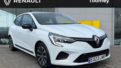 Used Renault Clio V Evolution 145 HP (106 kW) 2022 White  Hatchback