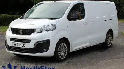 Used Peugeot Expert Premium 102 HP (75 kW) 2023 White Van