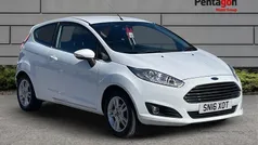 White Used 2016 Ford Fiesta Zetec Hatchback | £6,795 (Fair price)