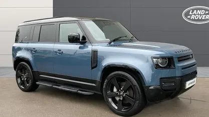 Used Land Rover Defender HSE Dynamic 300 HP (220 kW) 2024 SUV