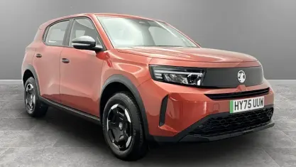 Used Vauxhall Frontera Design Edition 83 kW (113 HP) 2025 Orange SUV