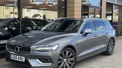Used Volvo V60 Inscription 250 HP (183 kW) 2020 Grey Estate